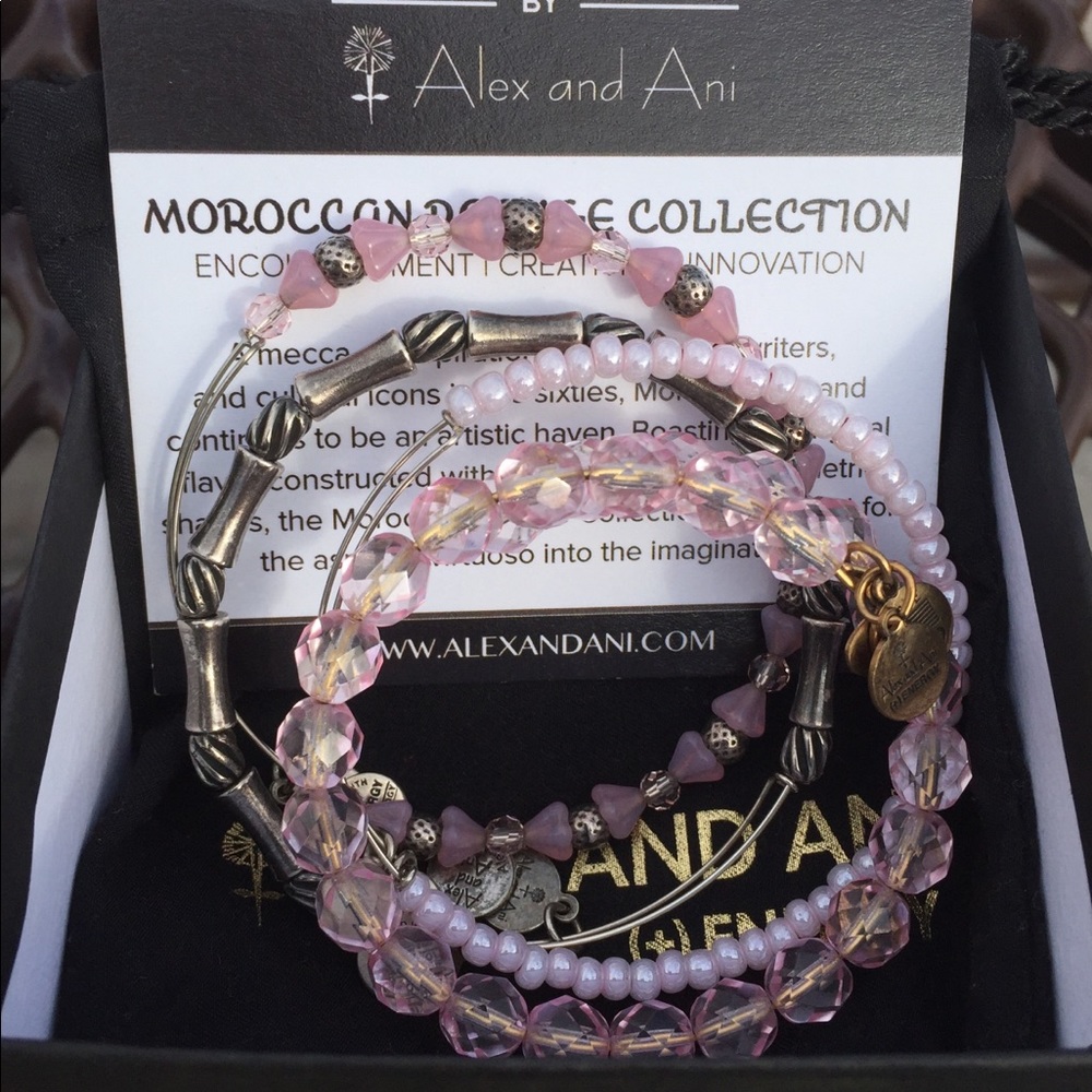 💞 Re-post bundle for Colleen 🛍